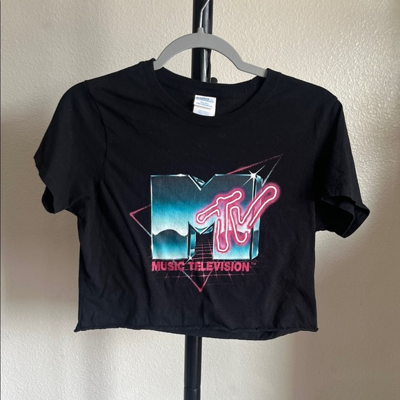 MTV Tops - MTV black Tee with 80s Logo